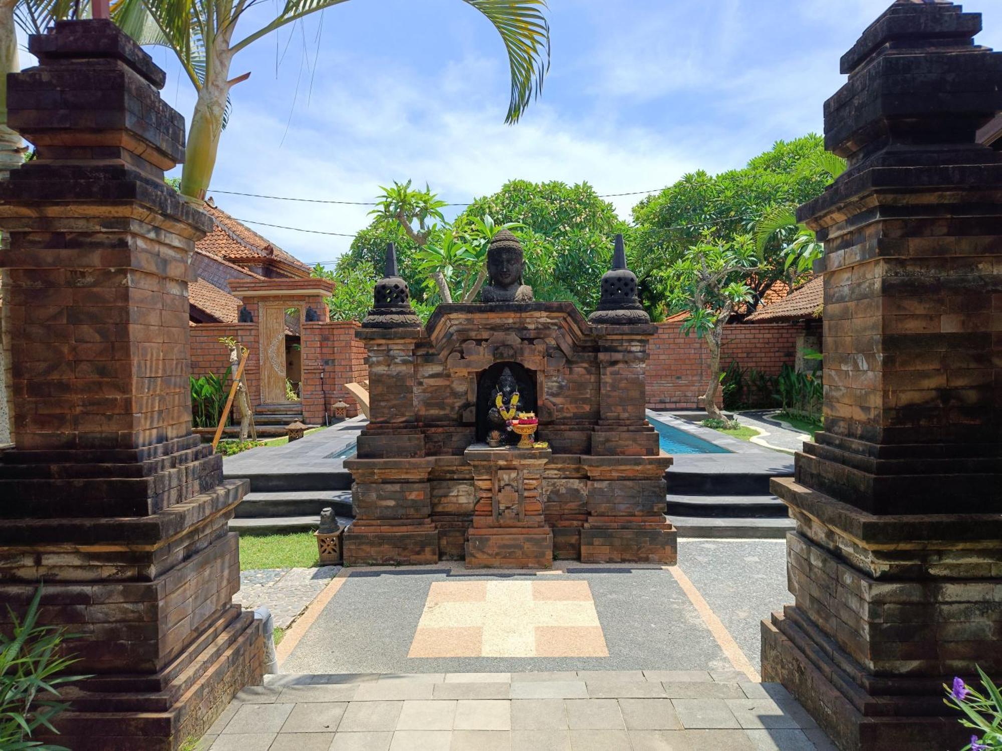 Mahe Garden Inn And Villas By Kamara กูตา ภายนอก รูปภาพ