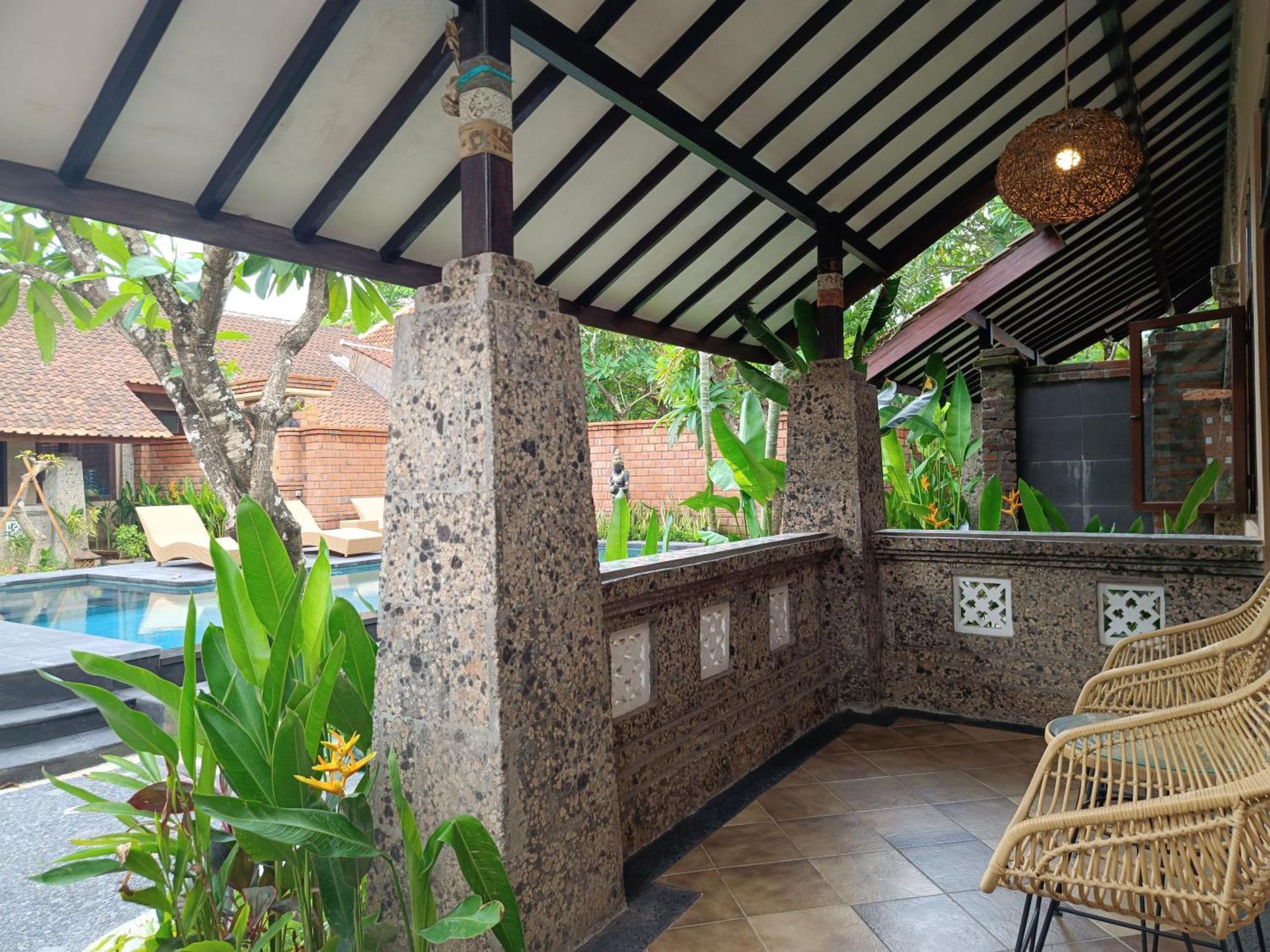 Mahe Garden Inn And Villas By Kamara กูตา ภายนอก รูปภาพ